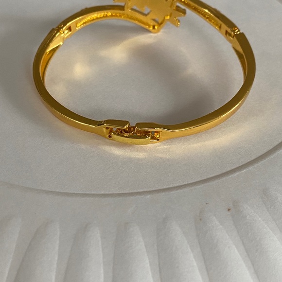 New! Flowers Bracelet CZ crytsal - Picture 5 of 5